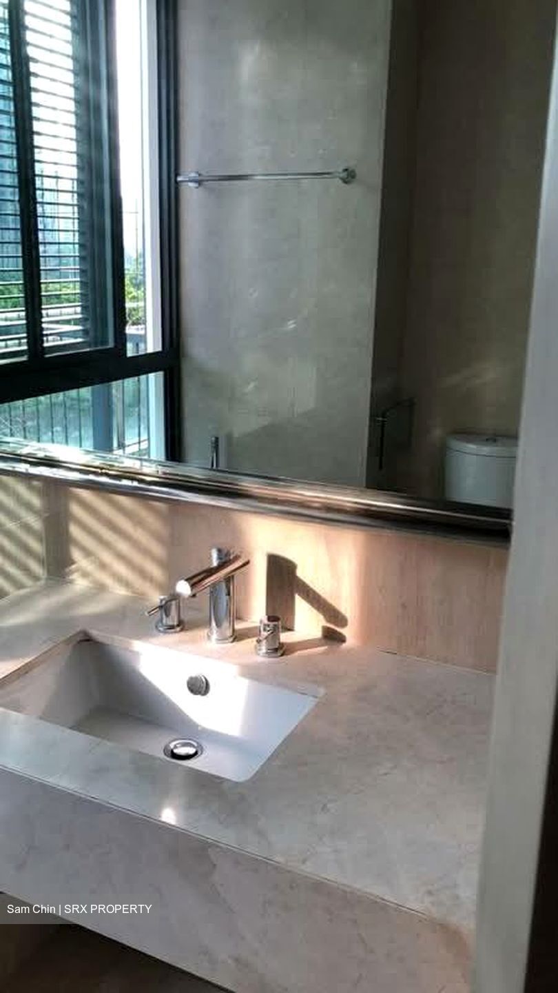 RiverGate (D9), Apartment #537497271